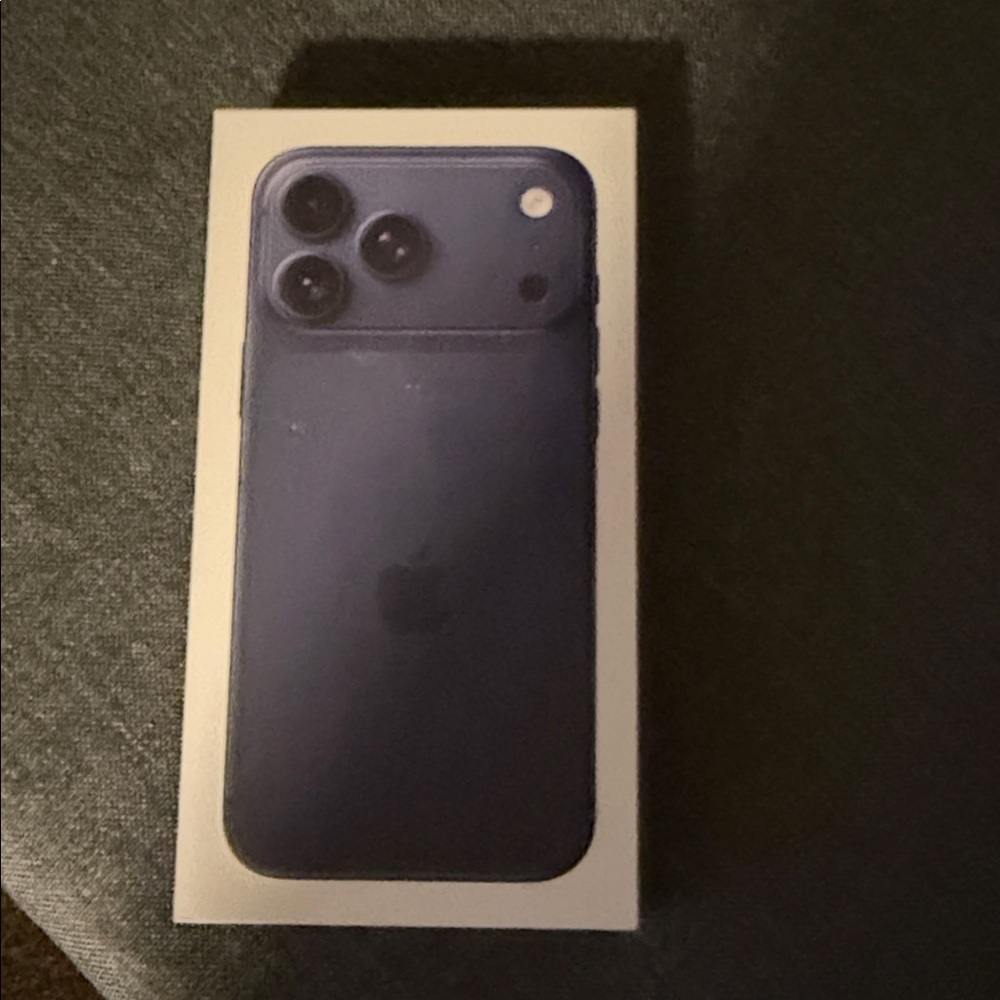 Apple iPhone - Midnight Blue
